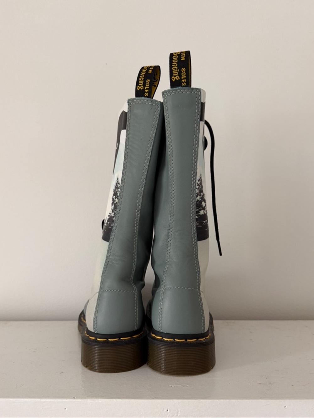 Dr. Martens ULTRA RARE Graphic Winter Scene Lace-Up Boots - Teal & White - Picture 6 of 12
